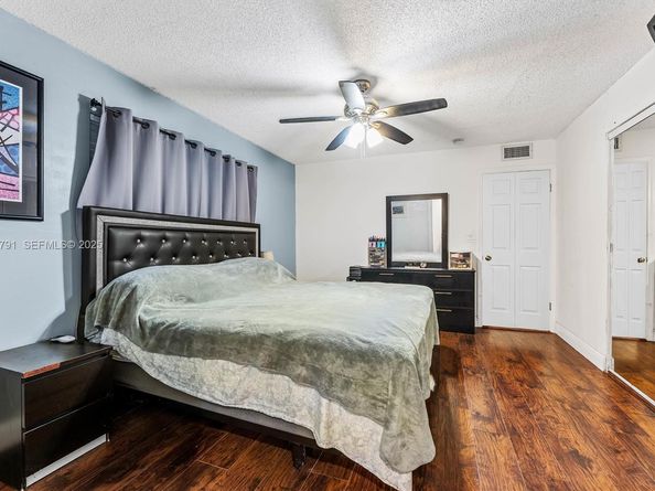 3321 NW 64th St, Fort Lauderdale FL 33309