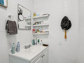 6402 NW 8th Ave, Miami FL 33150