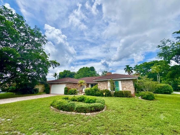 2022 NW 112th Avenue, Coral Springs FL 33071