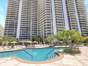 20281 E Country Club Dr 501, Aventura FL 33180