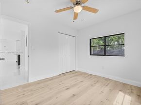 949 SE 5th St, Deerfield Beach FL 33441