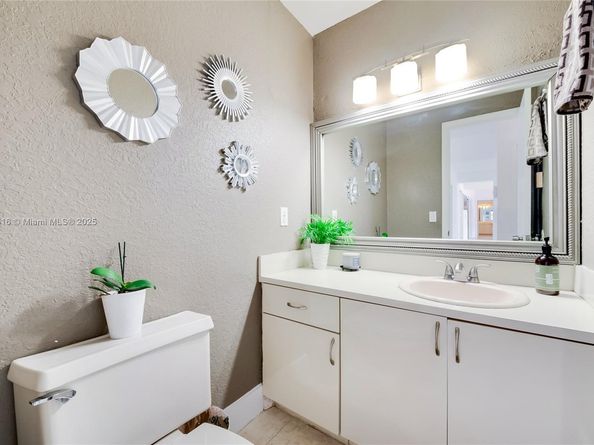 8345 SW 168th Ter, Palmetto Bay FL 33157