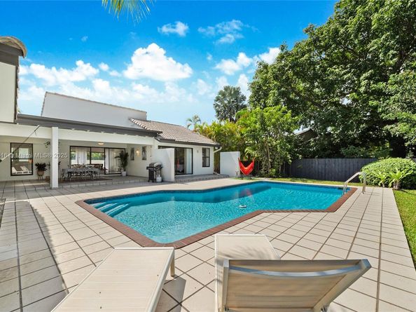 8345 SW 168th Ter, Palmetto Bay FL 33157