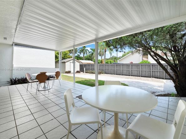 8345 SW 168th Ter, Palmetto Bay FL 33157