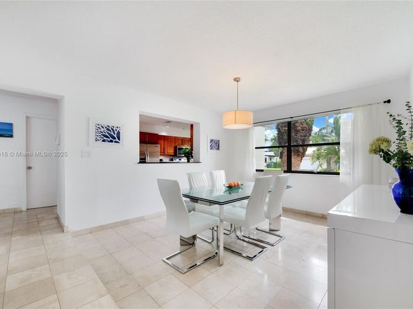 8345 SW 168th Ter, Palmetto Bay FL 33157