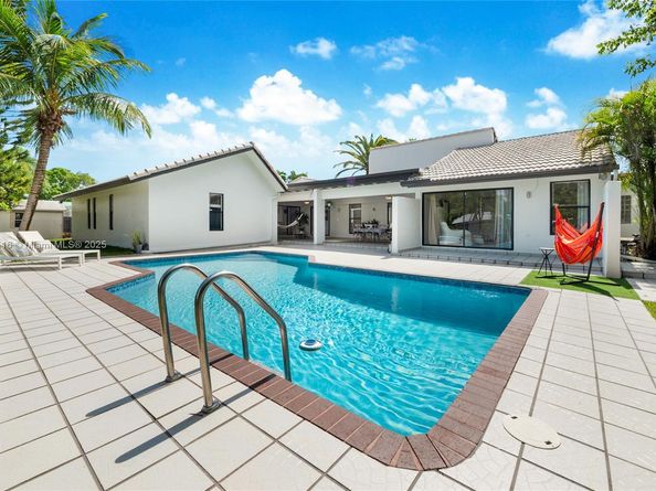 8345 SW 168th Ter, Palmetto Bay FL 33157