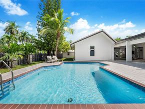 8345 SW 168th Ter, Palmetto Bay FL 33157