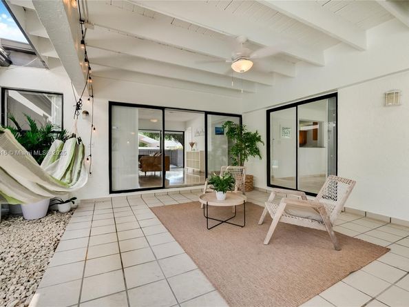 8345 SW 168th Ter, Palmetto Bay FL 33157