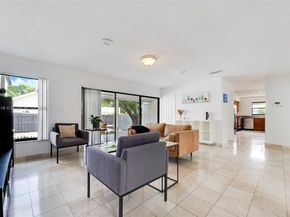 8345 SW 168th Ter, Palmetto Bay FL 33157