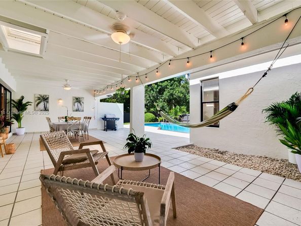 8345 SW 168th Ter, Palmetto Bay FL 33157