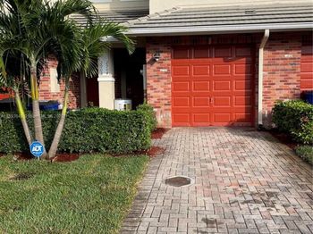 2904 NW 33rd Ter