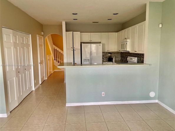 2904 NW 33rd Ter, Lauderdale Lakes FL 33311