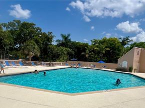 9211 Chelsea Drive N, Plantation FL 33324