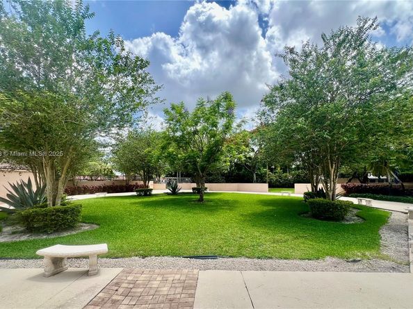 9211 Chelsea Drive N, Plantation FL 33324