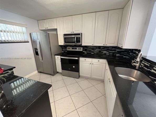 1200 NW 87th Ave 109, Coral Springs FL 33071
