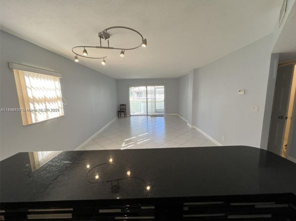 1200 NW 87th Ave 109, Coral Springs FL 33071
