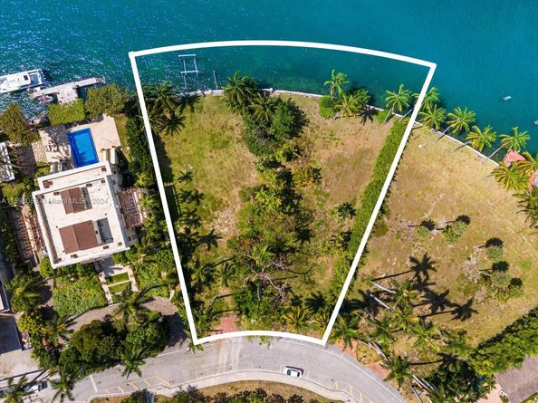 1236 S Venetian Way, Miami FL 33139