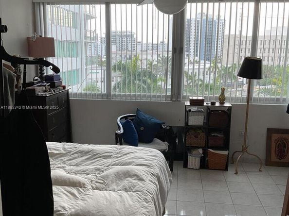 7135 Collins Ave 533, Miami Beach FL 33141