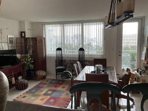 7135 Collins Ave 533, Miami Beach FL 33141