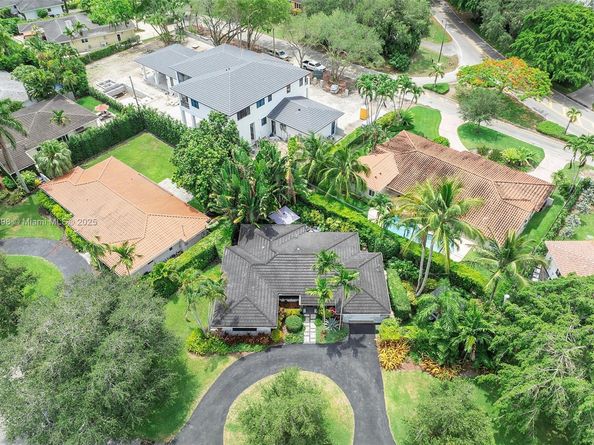 700 Vilabella Ave, Coral Gables FL 33146