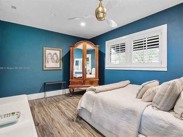 700 Vilabella Ave, Coral Gables FL 33146