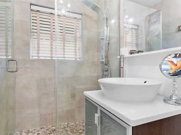 700 Vilabella Ave, Coral Gables FL 33146