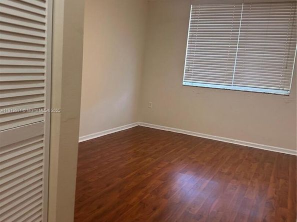4828 N State Road 7 8107, Coconut Creek FL 33073
