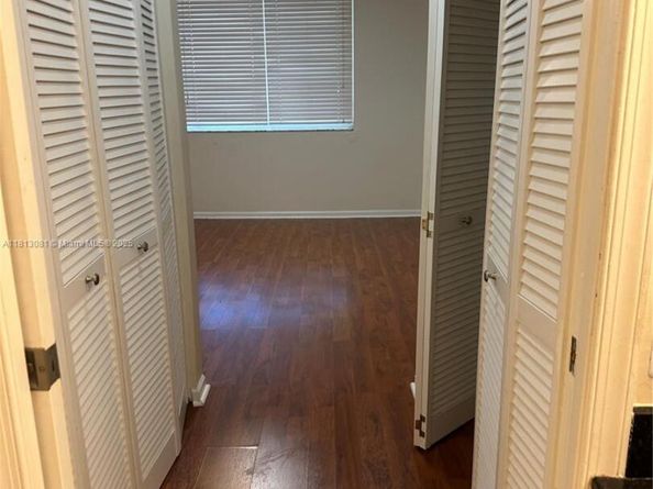 4828 N State Road 7 8107, Coconut Creek FL 33073