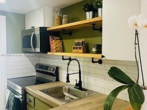 1101 Hillcrest Ct 306, Hollywood FL 33021