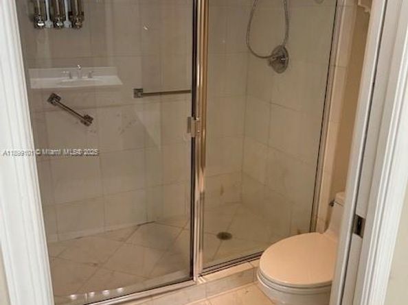 3530 N Mystic Pointe Dr 2307, Aventura FL 33180