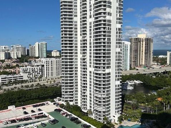 3530 N Mystic Pointe Dr 2307, Aventura FL 33180