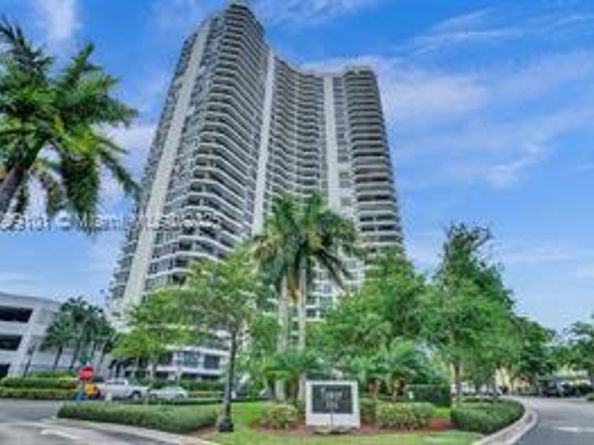 3530 N Mystic Pointe Dr 2307, Aventura FL 33180