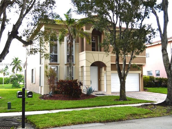 2257 SW 132nd Ave, Miramar FL 33027