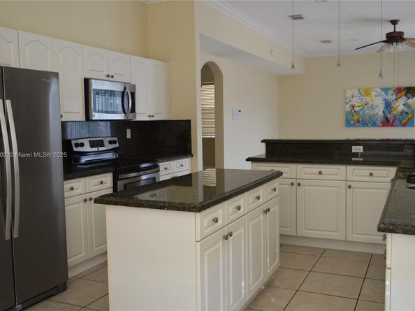 2257 SW 132nd Ave, Miramar FL 33027
