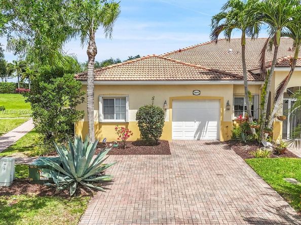 9875 Galleon Dr, West Palm Beach FL 33411