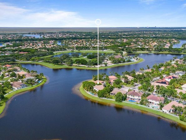 926 Marina Dr, Weston FL 33327