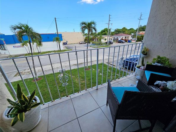 6820 W Flagler St 202, Miami FL 33144