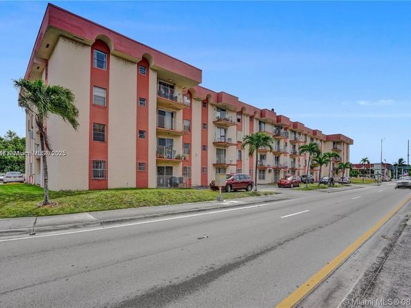 6820 W Flagler St 202, Miami FL 33144