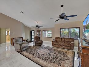 3187 Beechberry Cir, Davie FL 33328