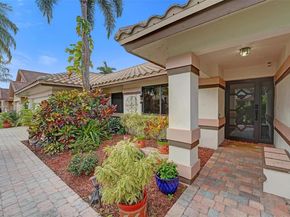 3187 Beechberry Cir, Davie FL 33328