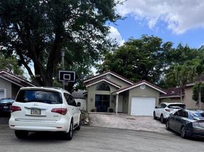 2370 NW 122nd Dr, Coral Springs FL 33065