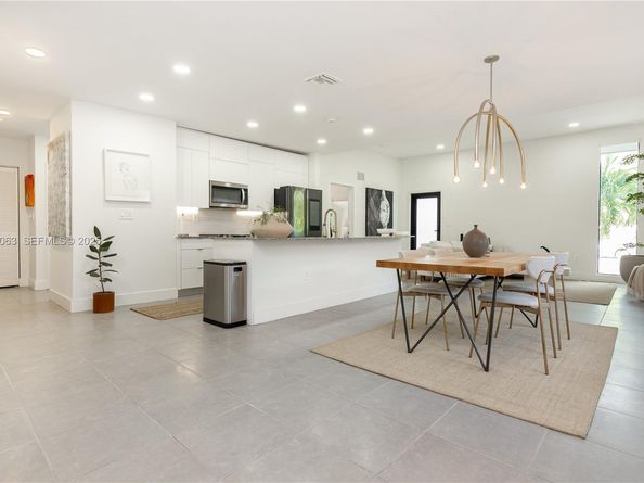 14000 NE 16th Ct, North Miami FL 33181