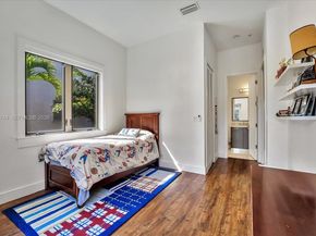 7440 SW 56th Ct, Miami FL 33143