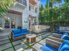 7440 SW 56th Ct, Miami FL 33143