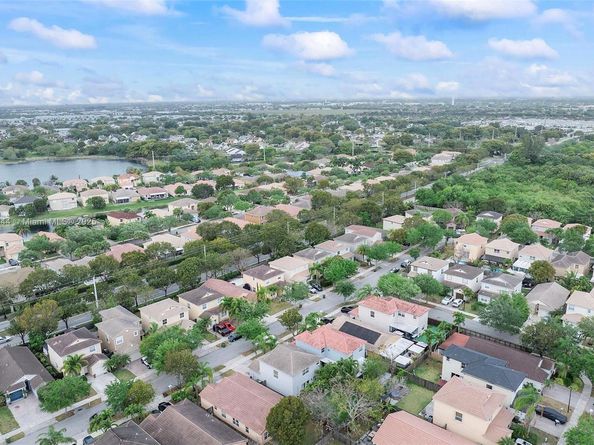 1431 SE 18th Terrace, Homestead FL 33035