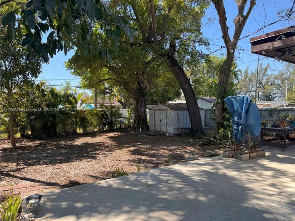 740 Superior St, Opa-Locka FL 33054