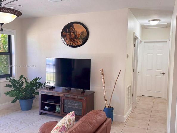 740 Superior St, Opa-Locka FL 33054