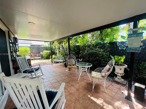 982 NW 133rd Ct, Miami FL 33182