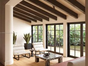 4727 N Bay Rd, Miami Beach FL 33140