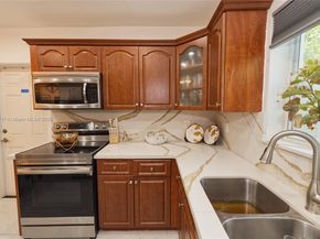 795 NE 146 St, North Miami FL 33161